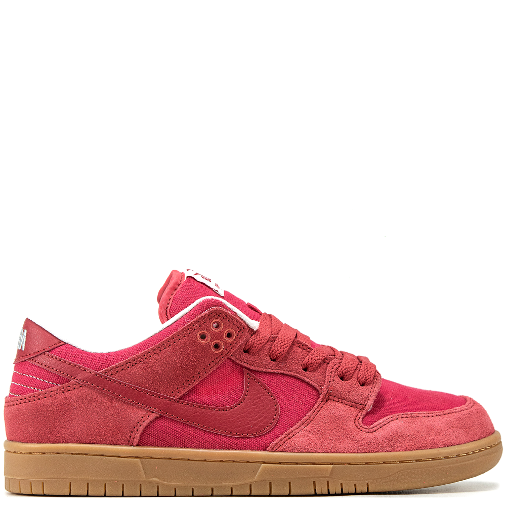 Nike SB Dunk Low 