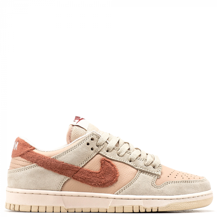 Nike SB Dunk Low 
