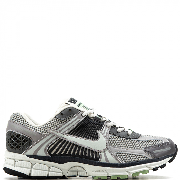 Nike Zoom Vomero 5 (Grey/Black)