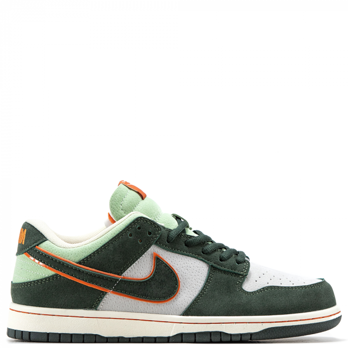Nike SB Dunk Low x Otomo Katsuhiro